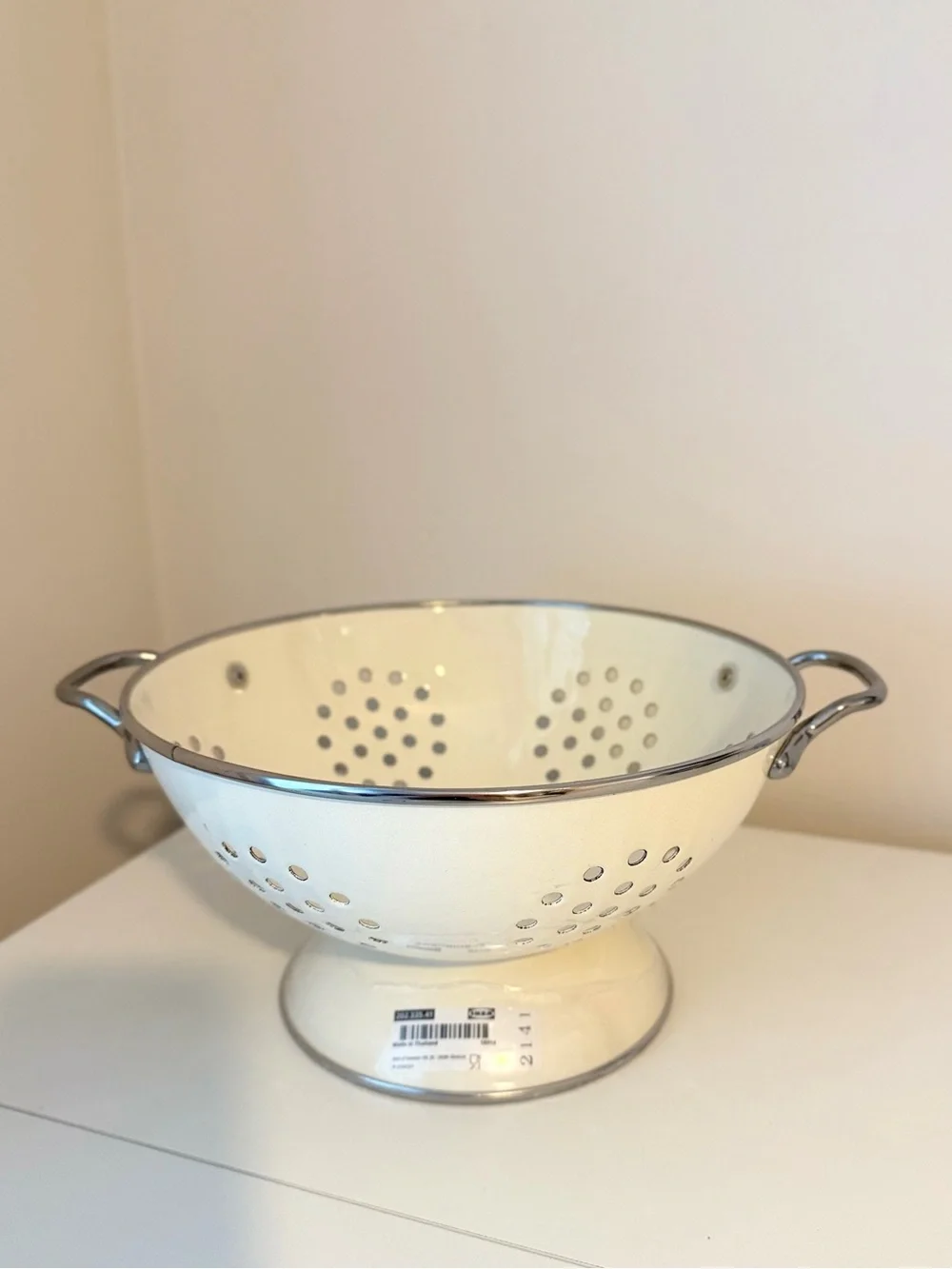 IKEA Off-White Enamel Metal Colander Footed Strainer w/ Handles 9”